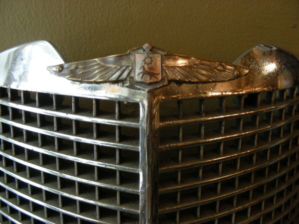 1930s LaSalle Automobile Grill - Image 2