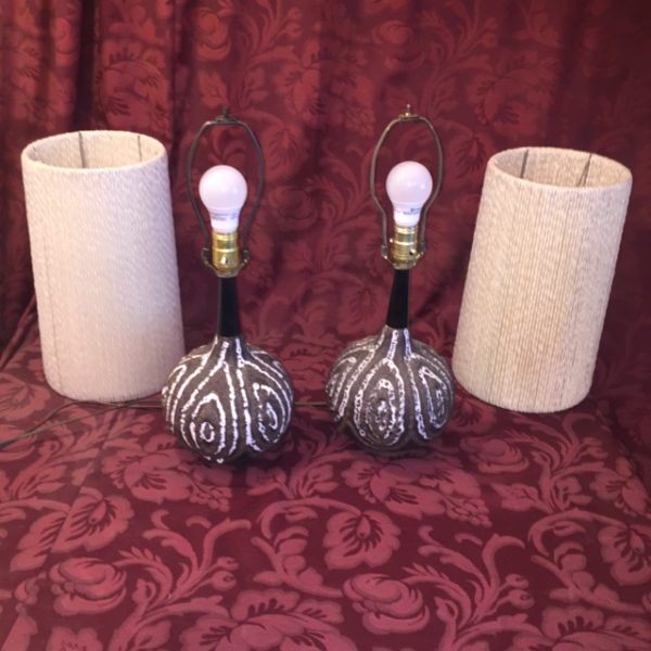 Pair of Mid Century Modern Lamps - Image 4