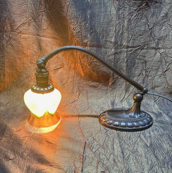 Early 1900s Pulled Feather Art Glass Desk / Piano Lamp - Image 3
